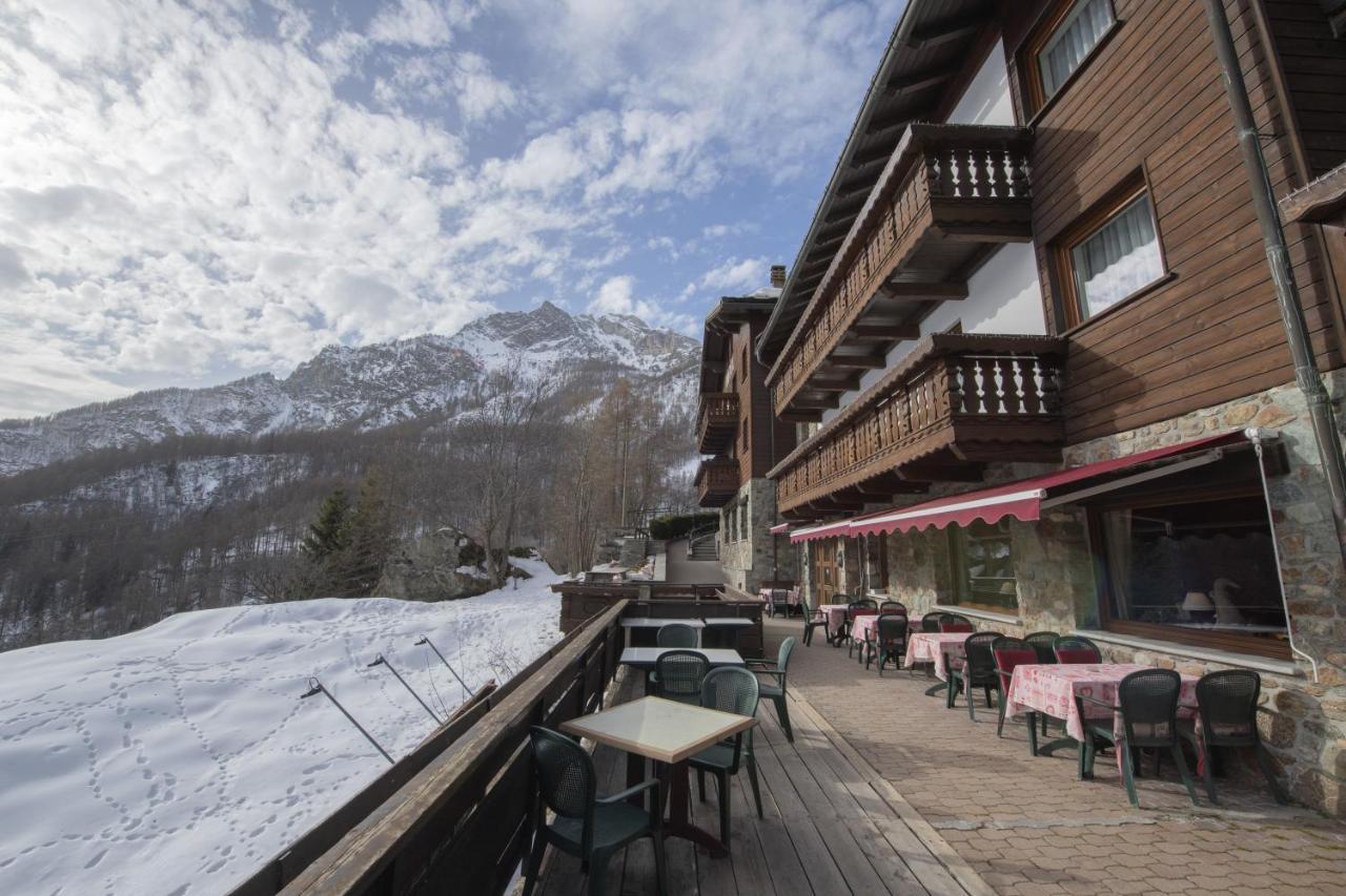 Hotel Rascard Valtournenche Eksteriør billede