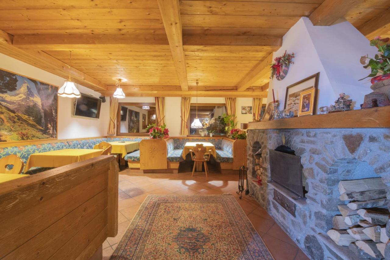 Hotel Rascard Valtournenche Eksteriør billede