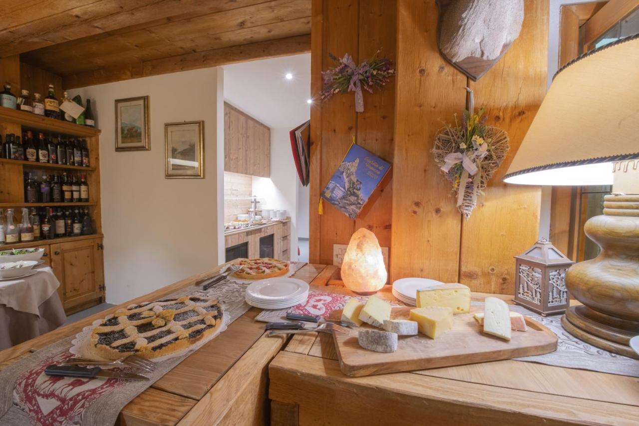 Hotel Rascard Valtournenche Eksteriør billede